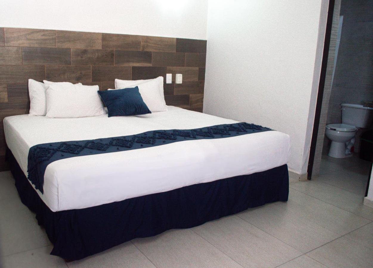 Hotel Juarez 70 Colima Room photo
