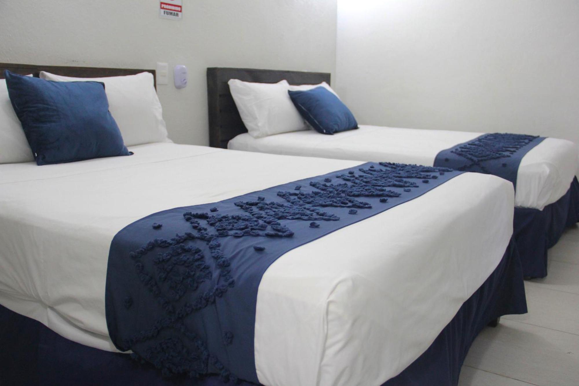 Hotel Juarez 70 Colima Room photo